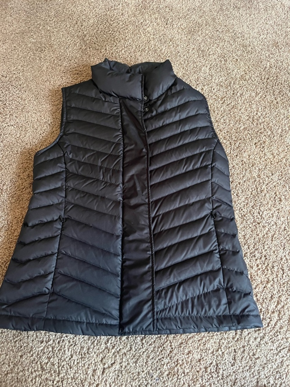 Talbots Women's Black Quilted Puffer Vest duck down filler. Small